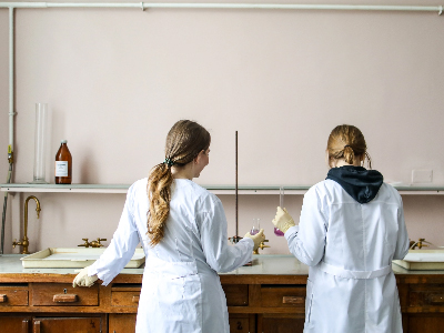 学生s doing research
