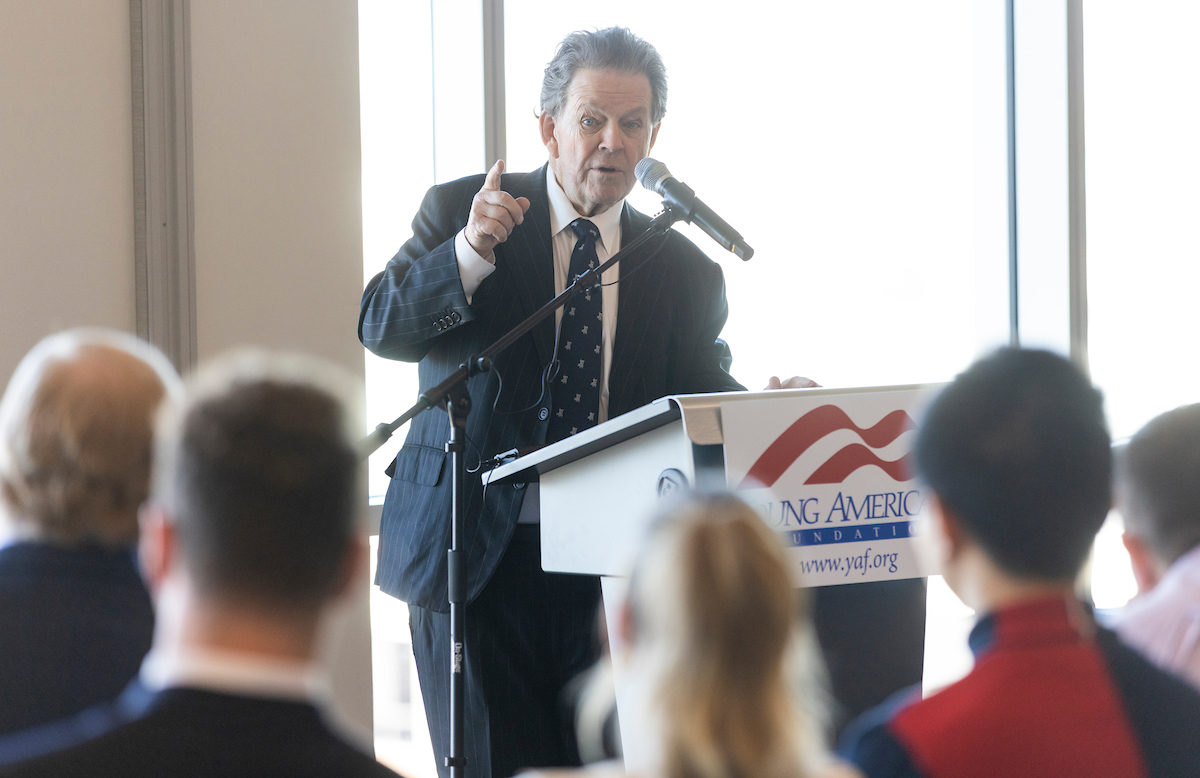 Photo of Arthur Laffer speaking at UVU